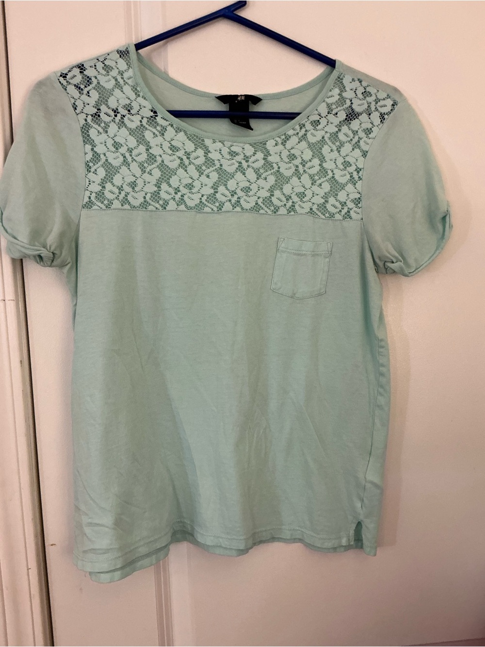🔥 H&M Mint Green Lace Yoke Short Sleeve Pocket Tee Shirt - Women's Size Small S